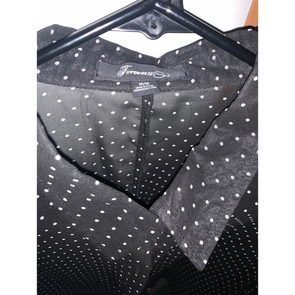 NWOT Forever 21 sz. M polka dot blouse - Picture 3 of 4